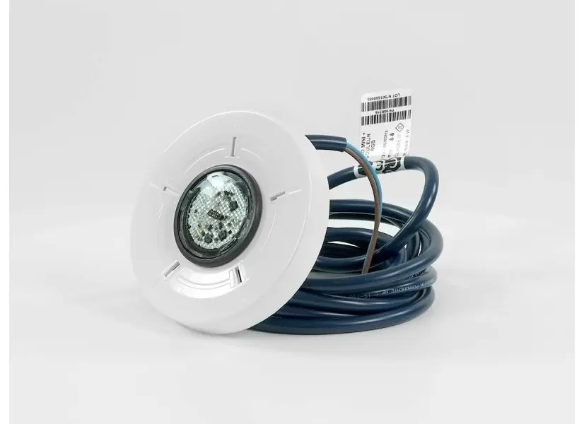Projecteur LED Mini BRiO+ 7W RGBW MINI+ X10 + Enjoliveur - CCEI