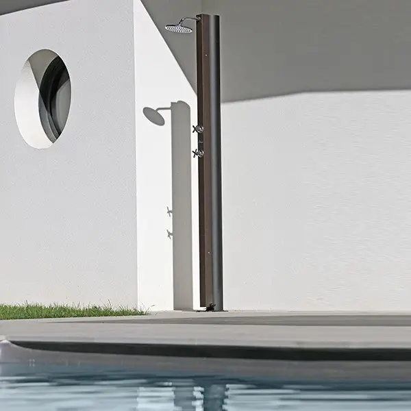 Douche piscine solaire Aquabella