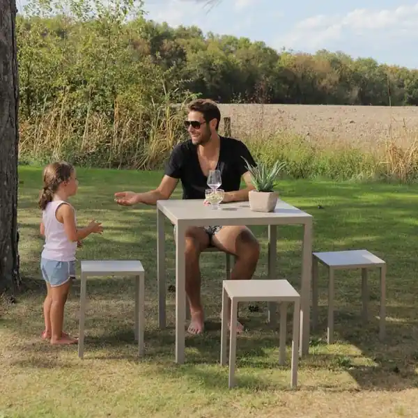 Table de jardin carrée Quadra