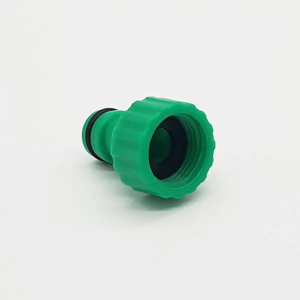 Raccord tuyau d’arrosage pour douches solaires