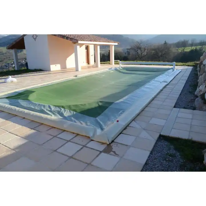 Bâche d‘hiver piscine à boudins d‘eau