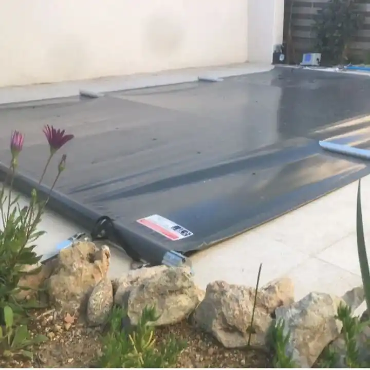 Bâche à barres piscine NeoCover CLASSIC sur mesure