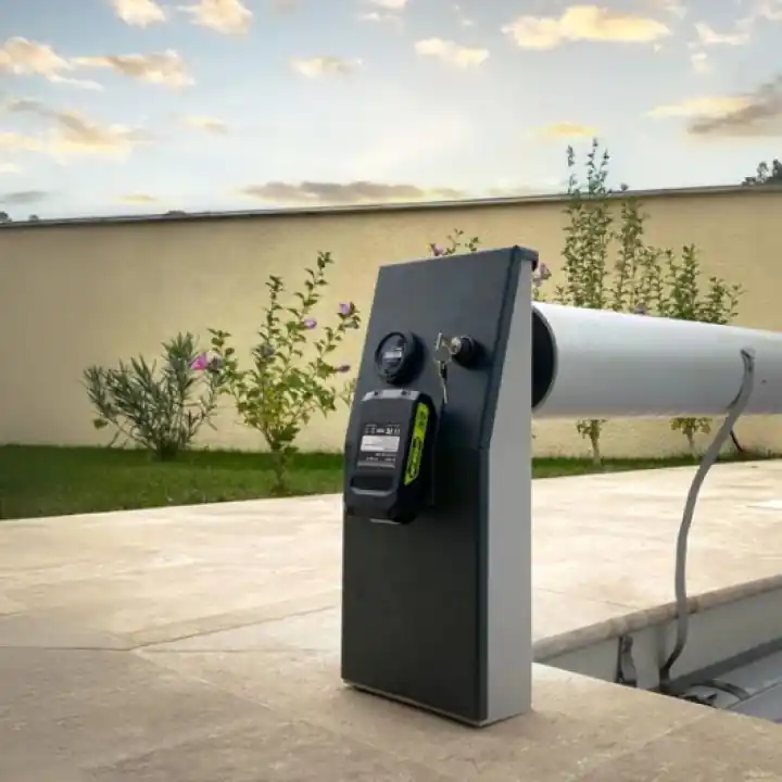 Volet motorisé sur batterie Silver Roll (Sans câble) sur mesure